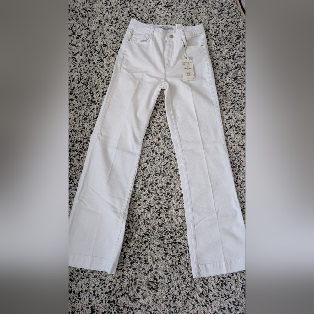 ZARA - High-waisted flared jeans